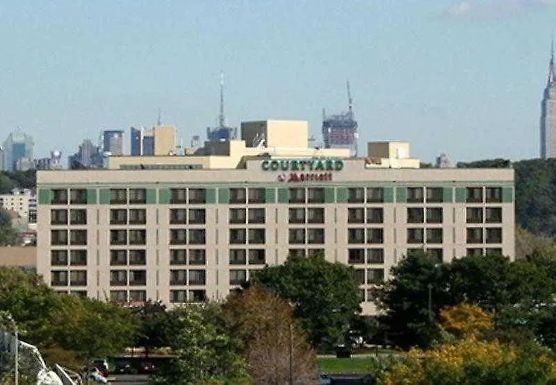 Hotel Courtyard By Marriott Secaucus Meadowlands 3*,
