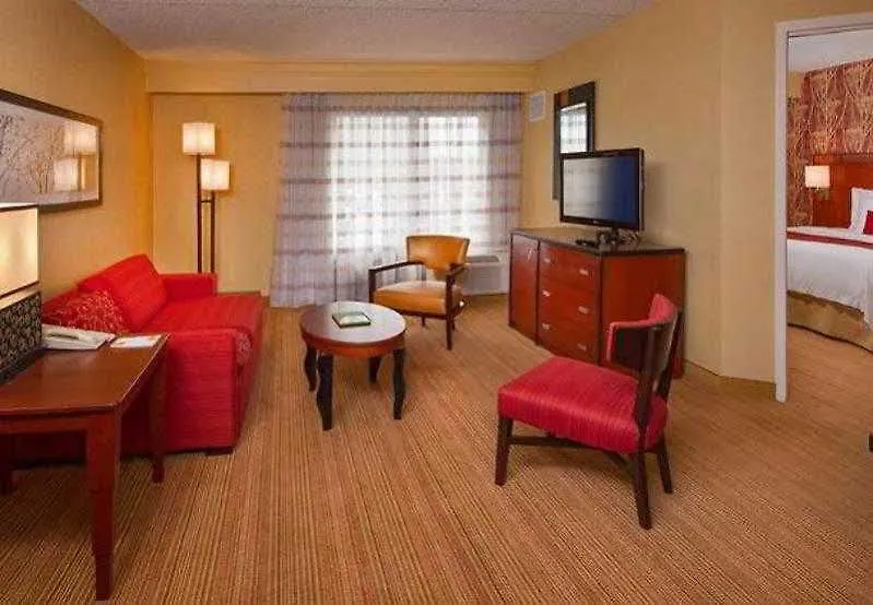 Hotel Courtyard By Marriott Secaucus Meadowlands 3*,